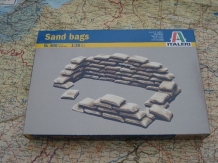 images/productimages/small/Sand Bags Italeri schaal 1;35 nw.jpg